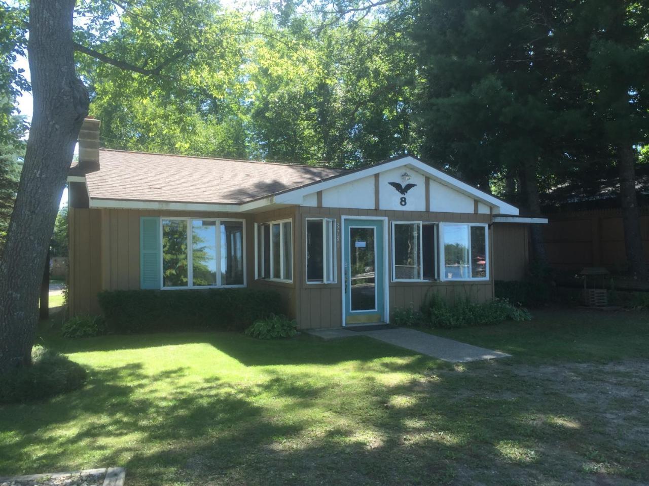 Clear Lake Resort West Branch Exterior photo